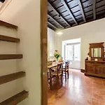 (120 m²), 2 Schlafzimmer und 1 eigene Badezimmer in Navona